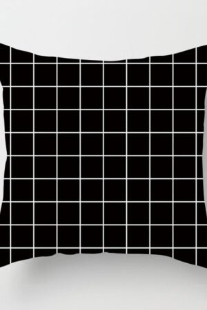 Black and white polyester pillowcases